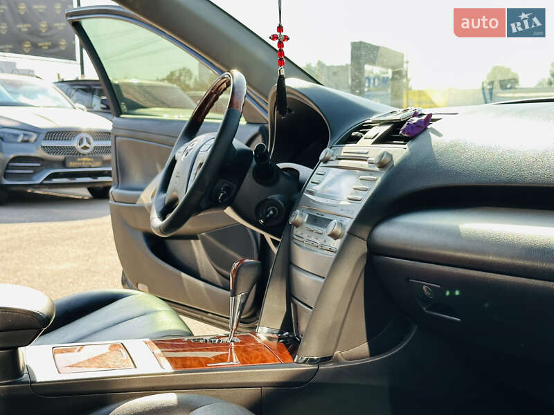 Седан Toyota Camry 2008 в Харькове