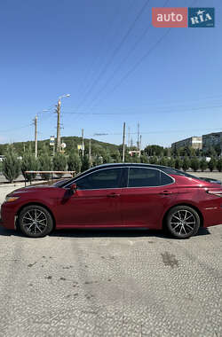 Седан Toyota Camry 2018 в 