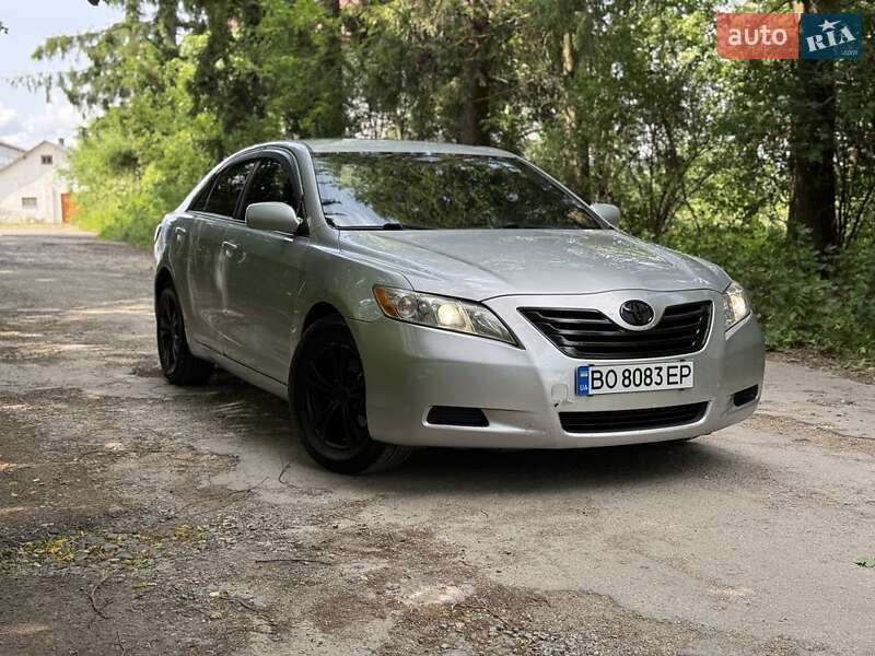 Седан Toyota Camry 2007 в Золочеве