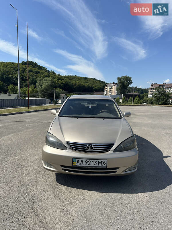 Toyota Camry 2003