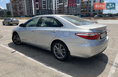 Седан Toyota Camry 2015 в Києві