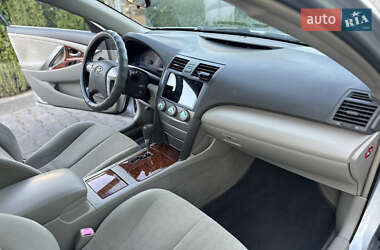 Седан Toyota Camry 2007 в 