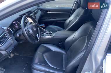 Седан Toyota Camry 2017 в 