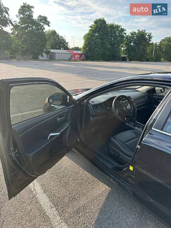 Седан Toyota Camry 2014 в Києві