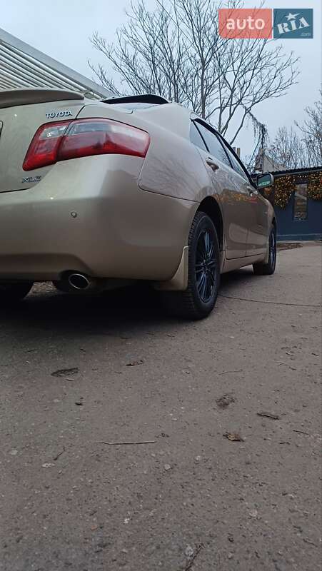 Седан Toyota Camry 2006 в Николаеве