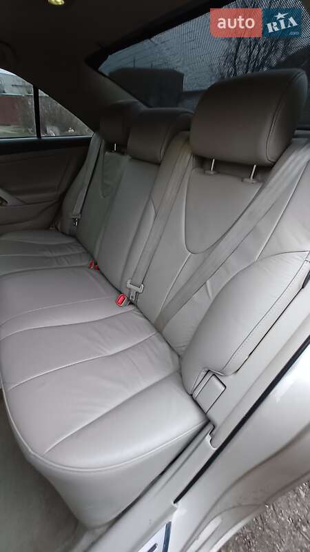 Седан Toyota Camry 2006 в Николаеве