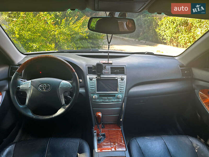 Седан Toyota Camry 2008 в Киеве