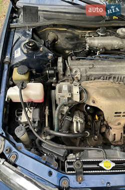 Седан Toyota Camry 1998 в 