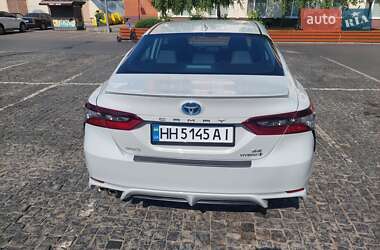 Седан Toyota Camry 2022 в 