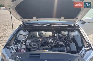Седан Toyota Camry 2022 в 