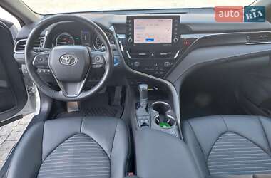 Седан Toyota Camry 2022 в 