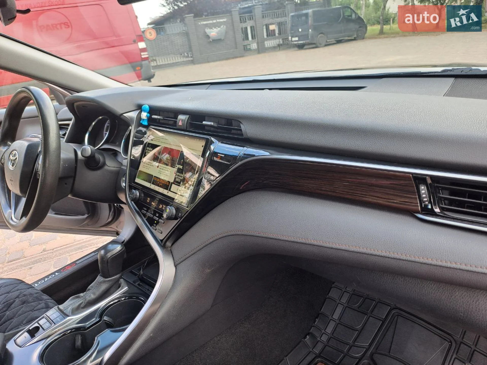 2020 Toyota Camry - мініатюра 17