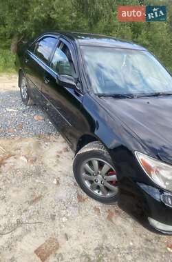 Седан Toyota Camry 2004 в Львові