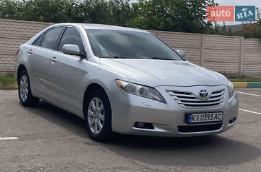 Седан Toyota Camry 2006 в Киеве