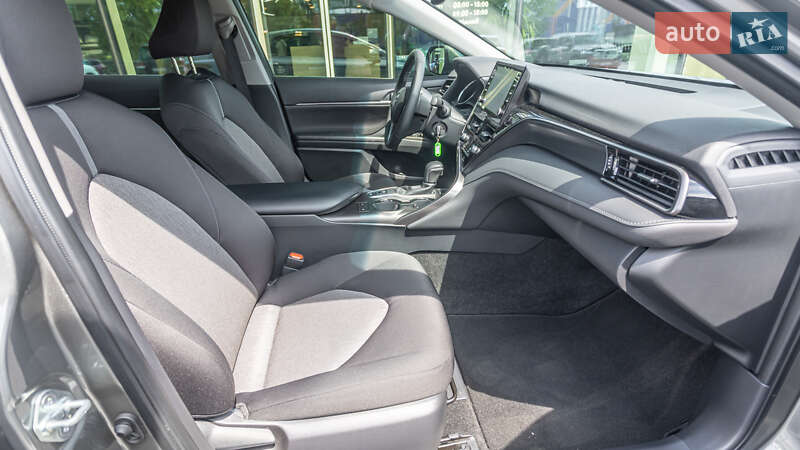 Седан Toyota Camry 2022 в Днепре фото 6 Седан Toyota Camry 2022 в Днепре