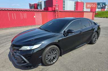Седан Toyota Camry 2019 в 
