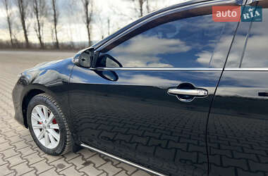 Седан Toyota Camry 2012 в 