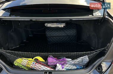 Седан Toyota Camry 2012 в 