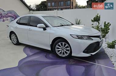 Седан Toyota Camry 2019 в Вінниці