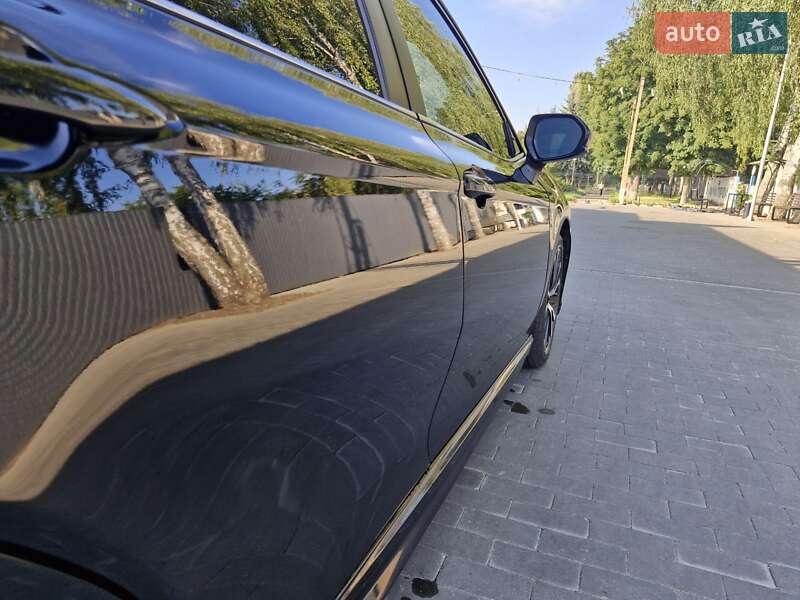 Седан Toyota Camry 2018 в Миргороде