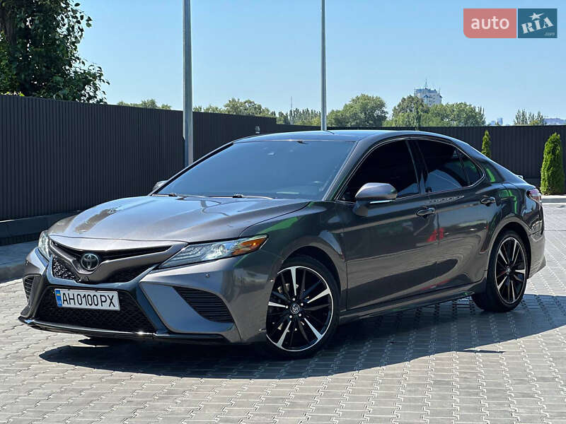 Toyota Camry 2018