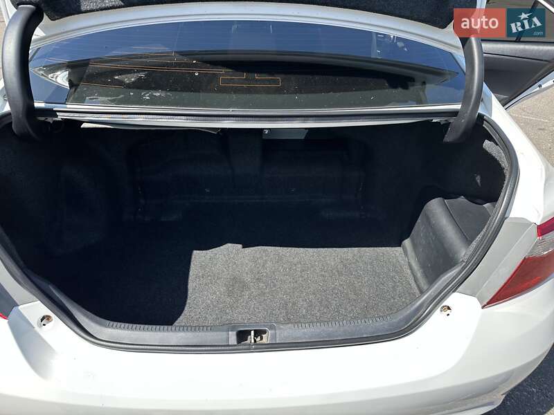Седан Toyota Camry 2016 в Николаеве фото 16 Седан Toyota Camry 2016 в Николаеве