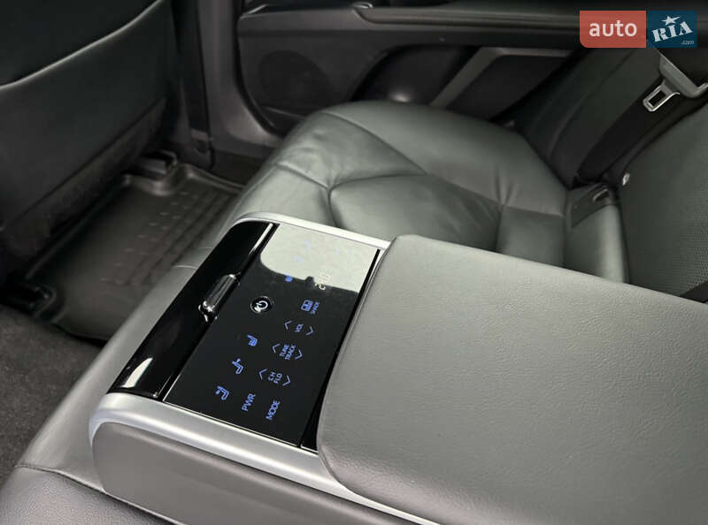 Седан Toyota Camry 2018 в Броварах