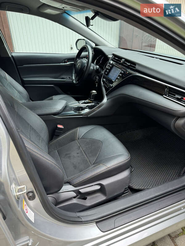Седан Toyota Camry 2018 в Тернополе фото 12 Седан Toyota Camry 2018 в Тернополе