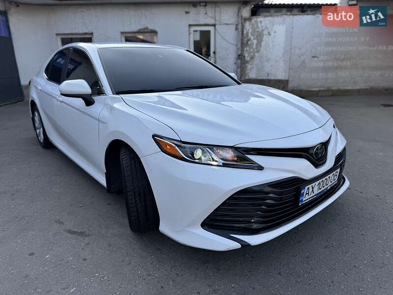 Toyota Camry 2018