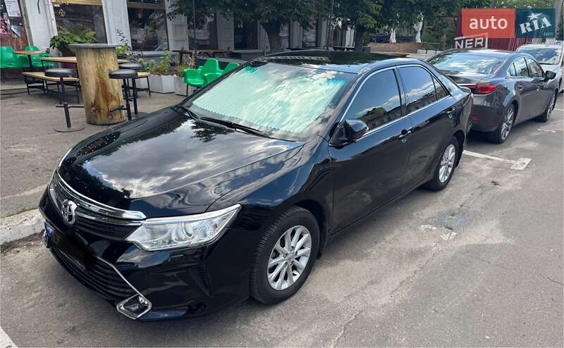 Седан Toyota Camry 2014 в Києві