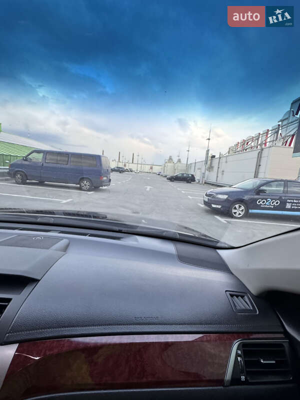 Седан Toyota Camry 2011 в Киеве