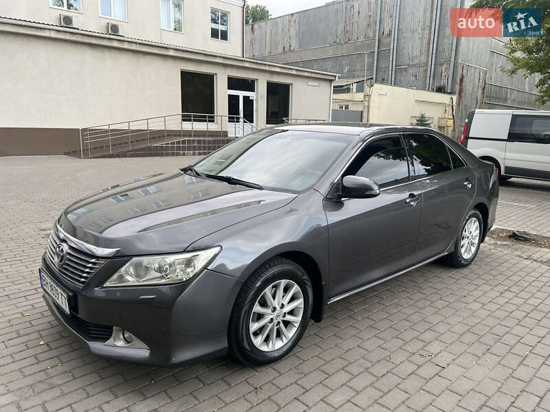 Седан Toyota Camry 2013 в Одессе