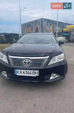 Седан Toyota Camry 2011 в Киеве