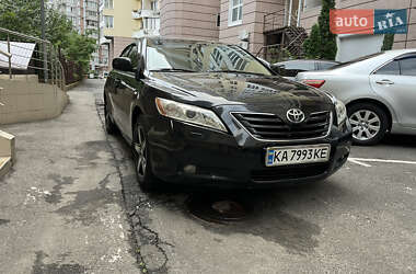 Седан Toyota Camry 2008 в Киеве