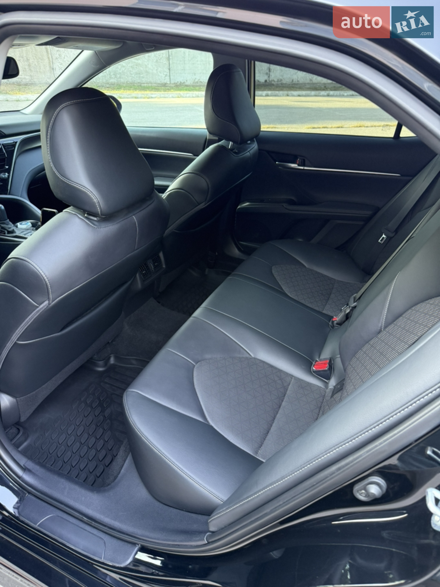 2021 Toyota Camry - мініатюра 21