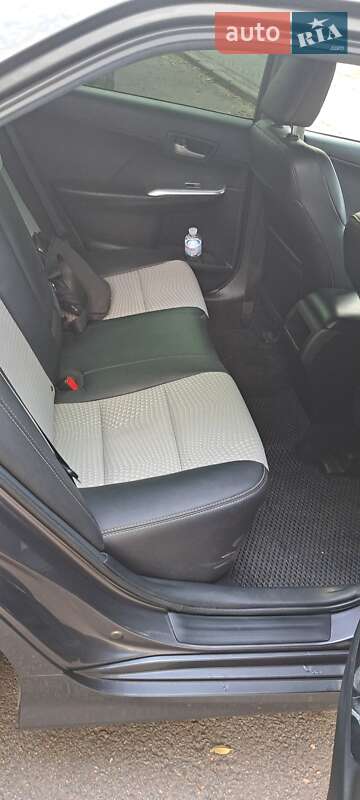Седан Toyota Camry 2014 в Миколаєві