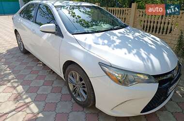 Седан Toyota Camry 2015 в Овидиополе
