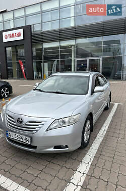 Седан Toyota Camry 2007 в Киеве