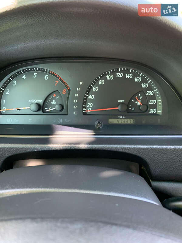 Седан Toyota Camry 2003 в Киеве