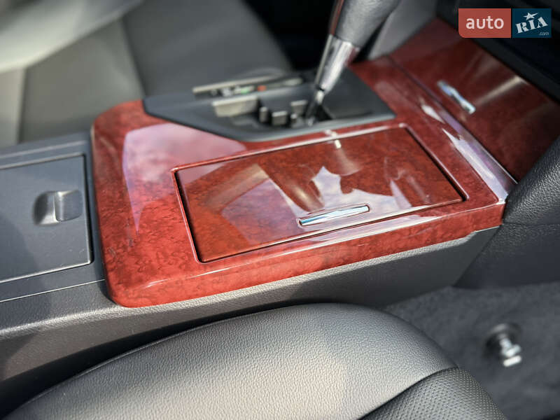 Седан Toyota Camry 2013 в Виннице