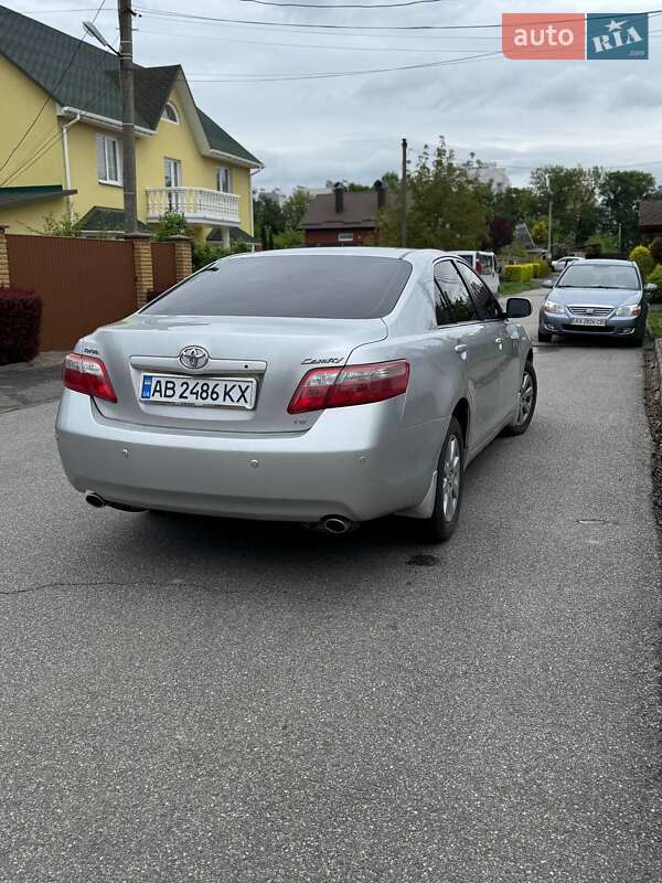 Седан Toyota Camry 2007 в Виннице
