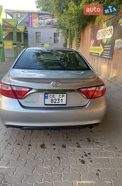 Седан Toyota Camry 2017 в Чернівцях