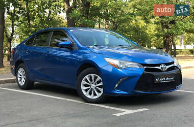Седан Toyota Camry 2017 в Николаеве