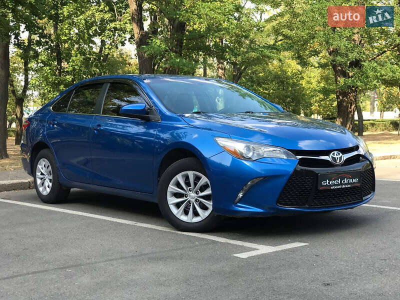 Toyota Camry 2017