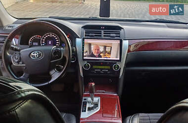 Седан Toyota Camry 2012 в 