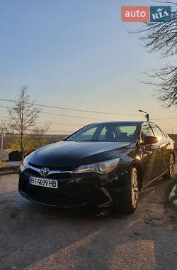 Седан Toyota Camry 2017 в Кременчуге