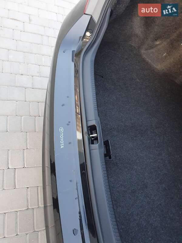 Седан Toyota Camry 2017 в Кременчуці