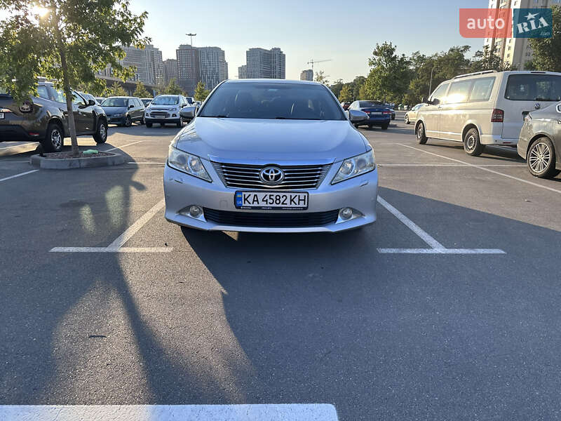 Toyota Camry 2012