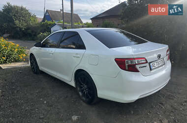 Седан Toyota Camry 2015 в  фото 7 Седан Toyota Camry 2015 в