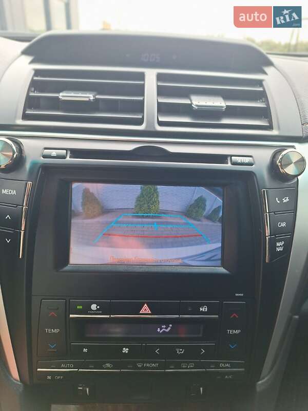 Седан Toyota Camry 2015 в Дніпрі